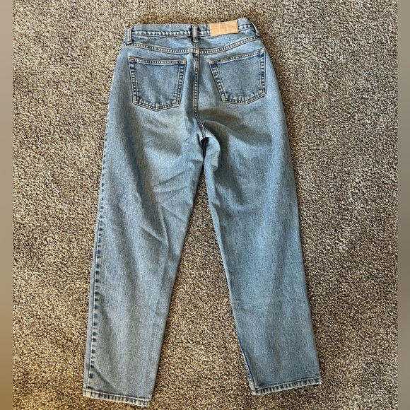 High Waisted Jeans - Picture 2 of 3